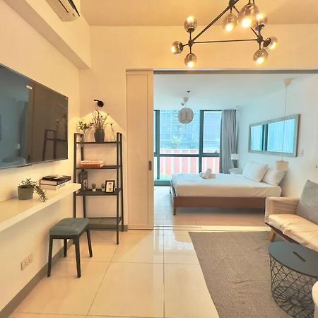 One Uptown Residences Bgc Taguig Eksteriør billede