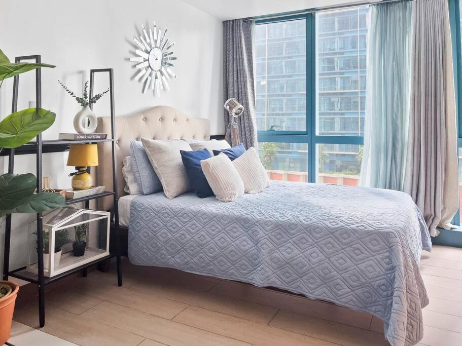 One Uptown Residences Bgc Taguig Eksteriør billede