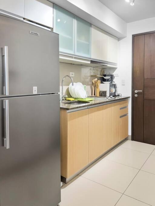 One Uptown Residences Bgc Taguig Eksteriør billede
