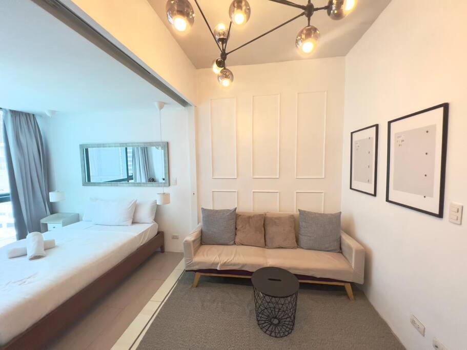 One Uptown Residences Bgc Taguig Eksteriør billede