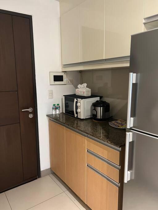 One Uptown Residences Bgc Taguig Eksteriør billede